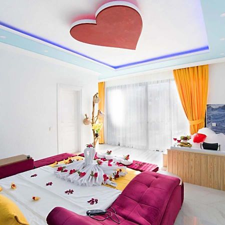 Villa Elif Uezuemlue Kaş Exteriör bild