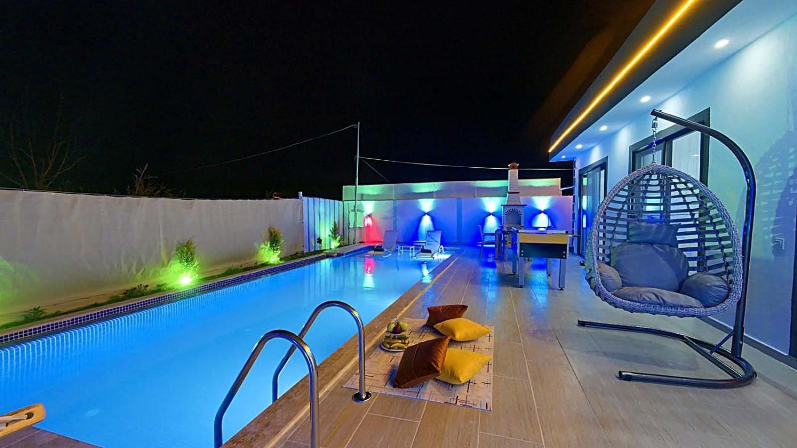 Villa Elif Uezuemlue Kaş Exteriör bild