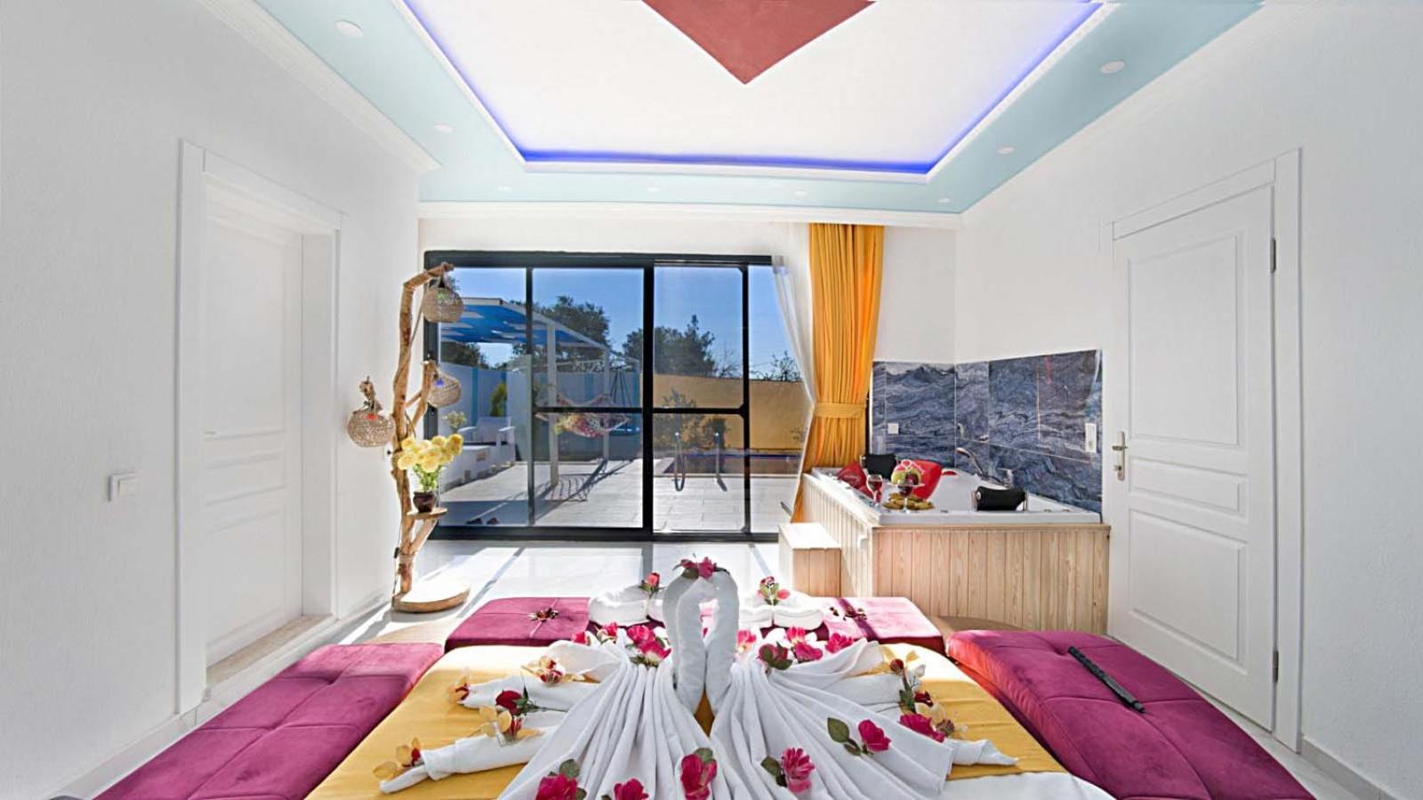 Villa Elif Uezuemlue Kaş Exteriör bild