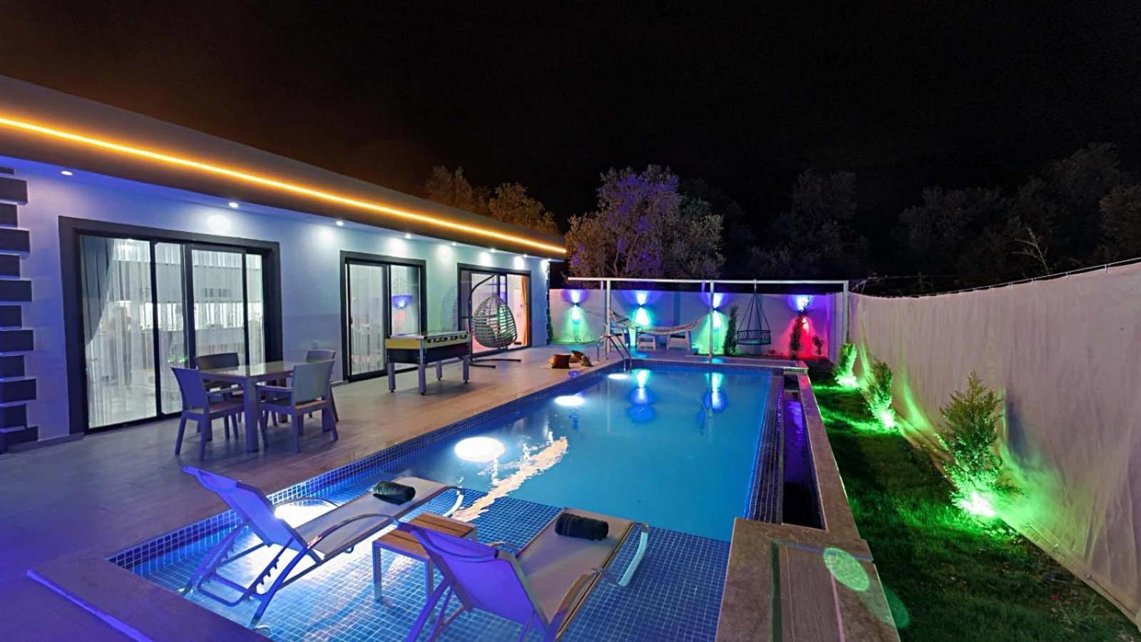 Villa Elif Uezuemlue Kaş Exteriör bild